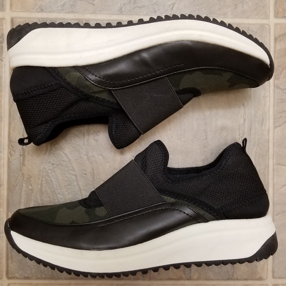 anne klein tennis shoes